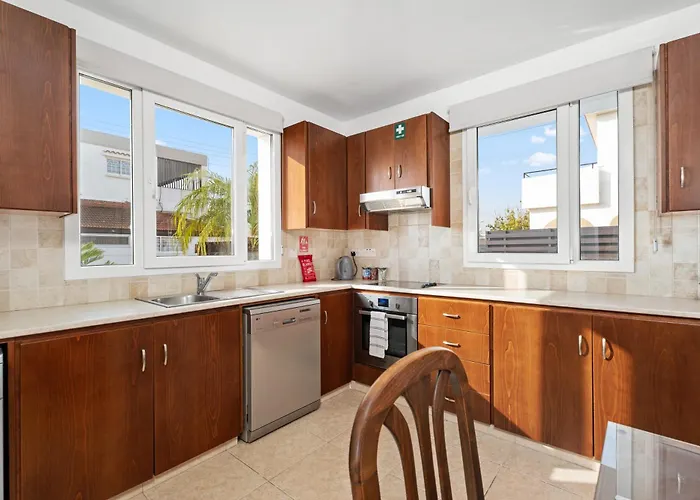 St George - 3 Bed With Private Pool Xylophaghou