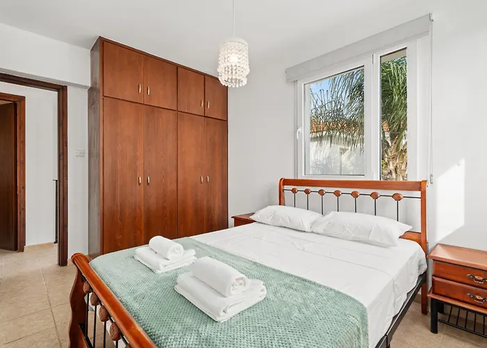 St George - 3 Bed With Private Pool * Xylophaghou