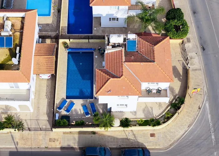 St George - 3 Bed With Private Pool * Xylophaghou