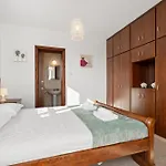 St George - 3 Bed With Private Pool Villa *