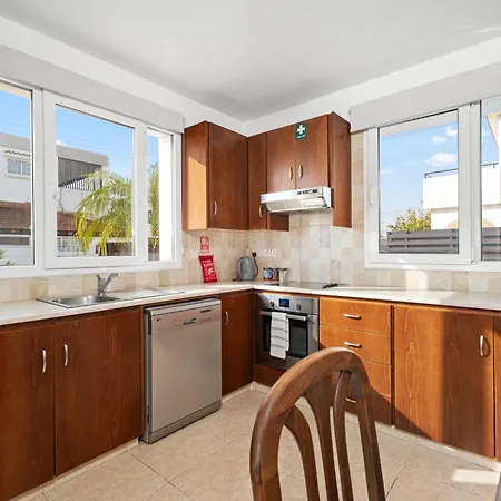 St George - 3 Bed With Private Pool Xylophaghou