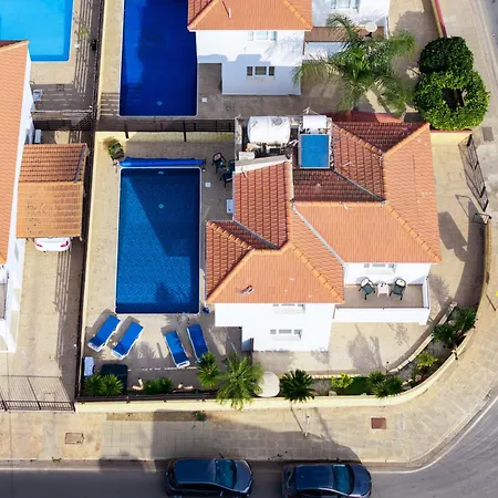 St George - 3 Bed With Private Pool * Xylophaghou