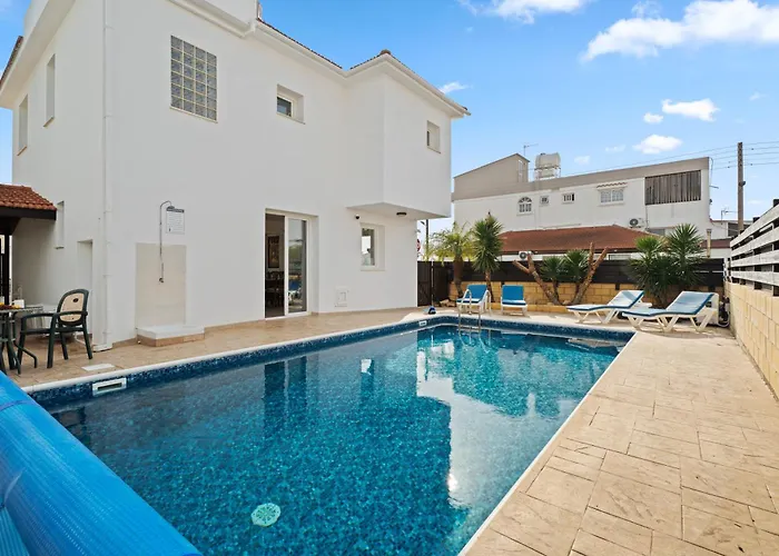 St George - 3 Bed With Private Pool Vila *