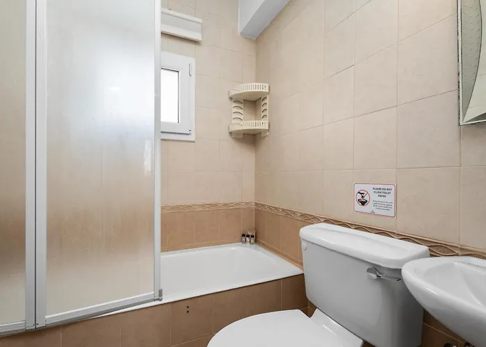 St George - 3 Bed With Private Pool